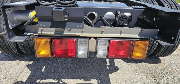 2024 Isuzu NPR-HD-10