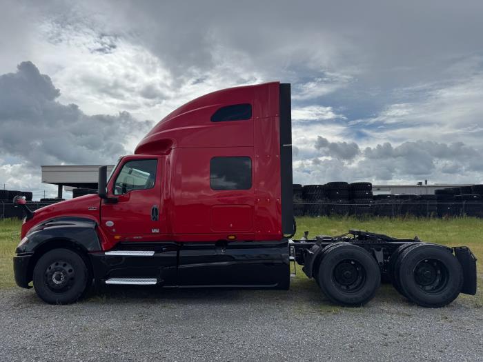 2022 International LT625-9