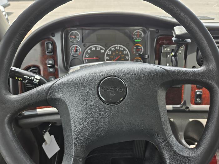 2020 Freightliner Business Class M2 106-2