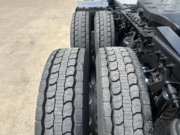 2020 International LT625-12