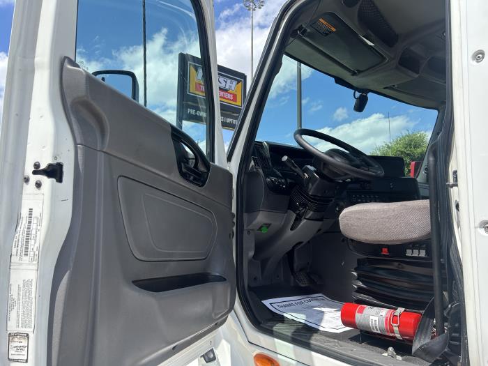 2020 International LT625-24