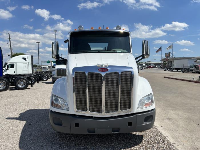 2020 Peterbilt 579-8