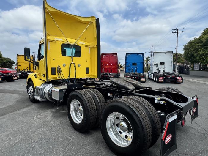 2021 Peterbilt 579-7