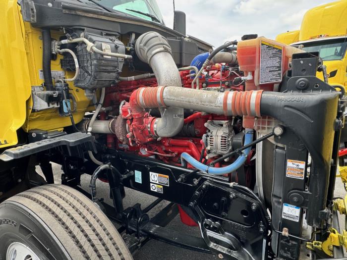 2021 Peterbilt 579-10