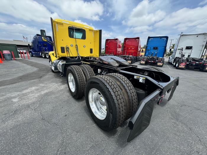 2021 Peterbilt 579-7