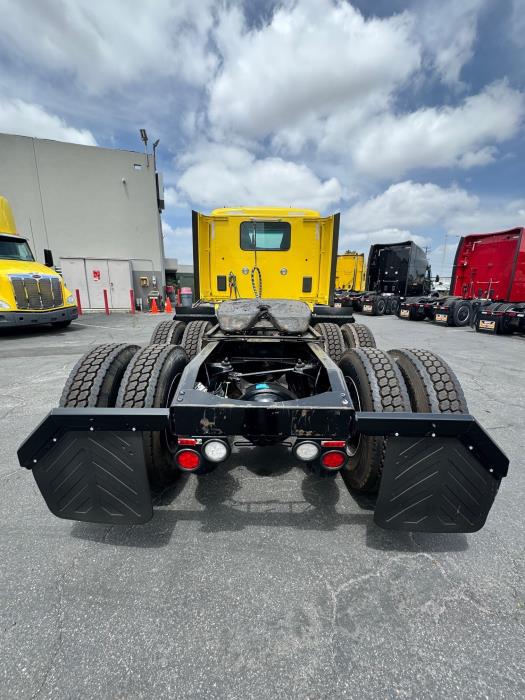 2021 Peterbilt 579-6