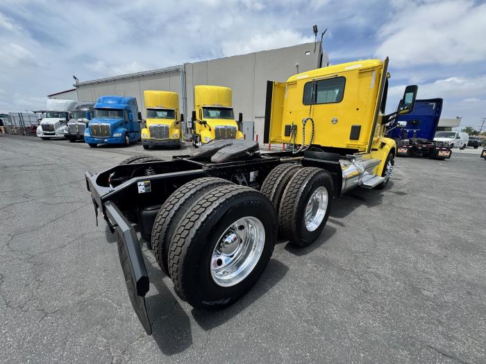 2021 Peterbilt 579-5