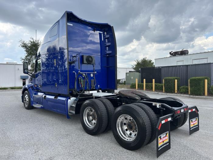2022 Peterbilt 579-3