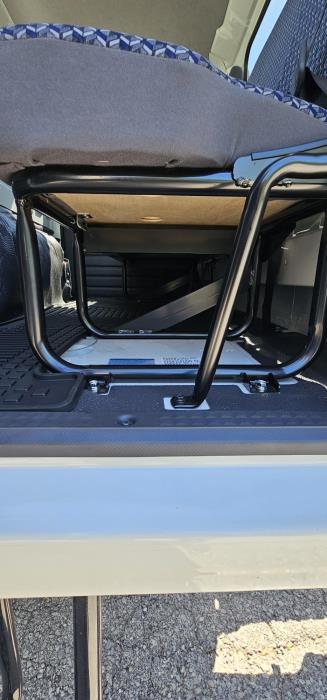 2025 Isuzu NRR-8