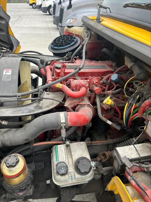 2019 Freightliner Business Class M2 106-5
