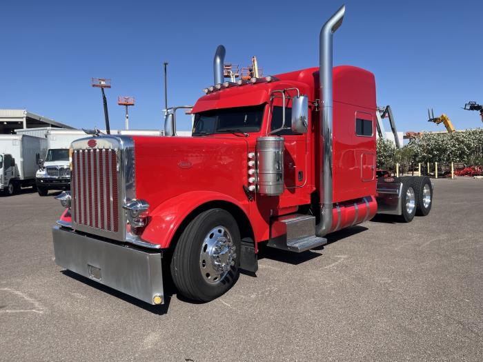 2022 Peterbilt 389-1