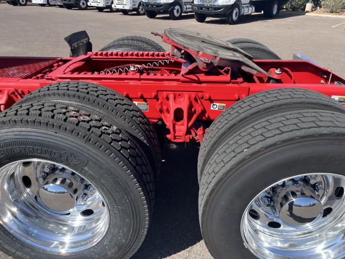 2022 Peterbilt 389-5