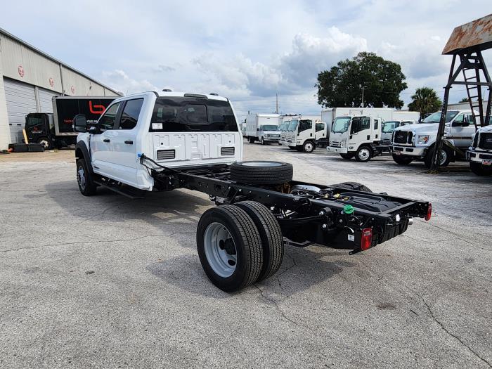 2025 Ford F-550-7