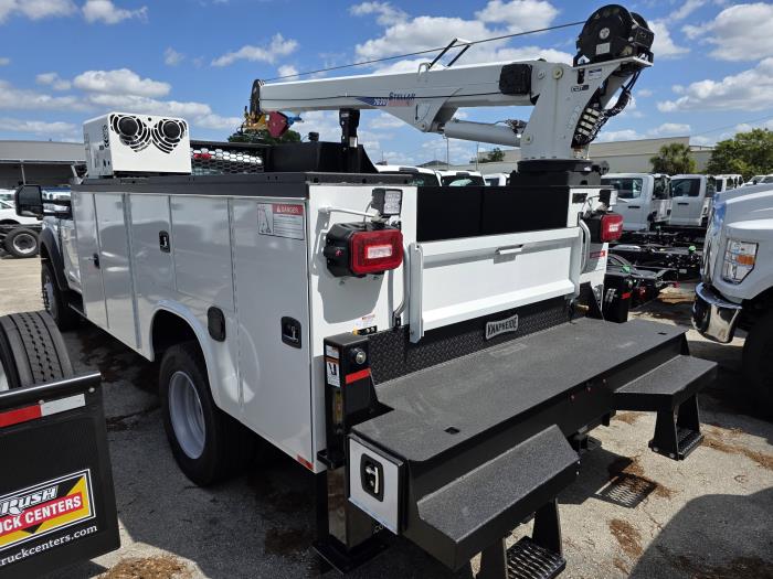 2024 Ford F-600-4