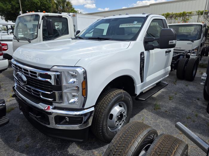 2025 Ford F-350-1