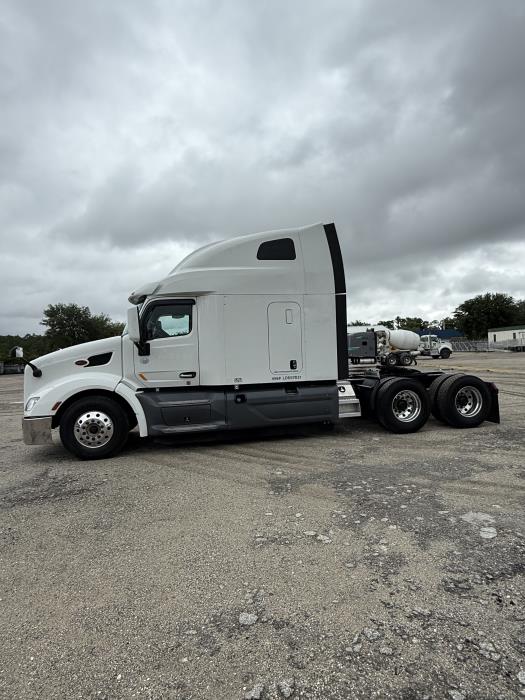2020 Peterbilt 579-2