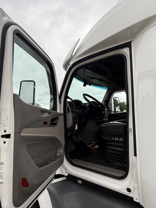 2020 Peterbilt 579-10
