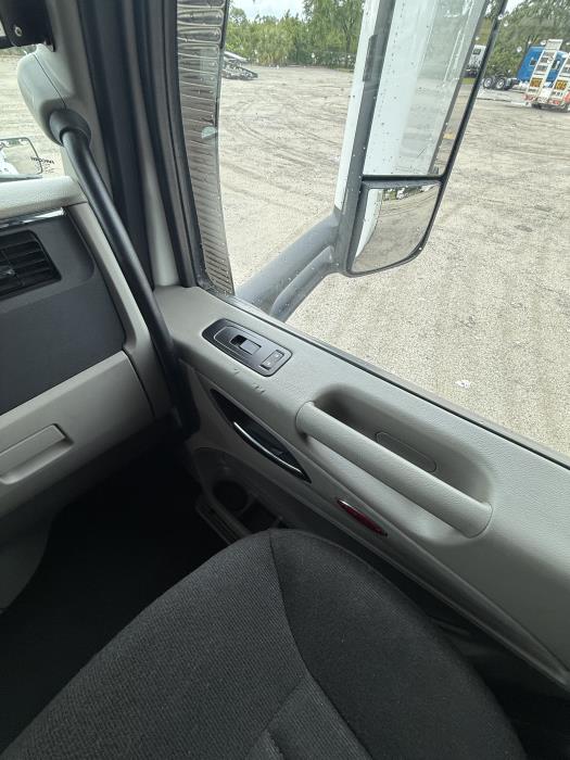 2020 Peterbilt 579-20