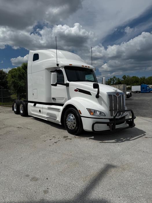 2022 Peterbilt 579-3