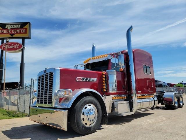 2022 Peterbilt 389-1