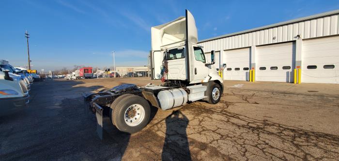 2018 International RH613-8