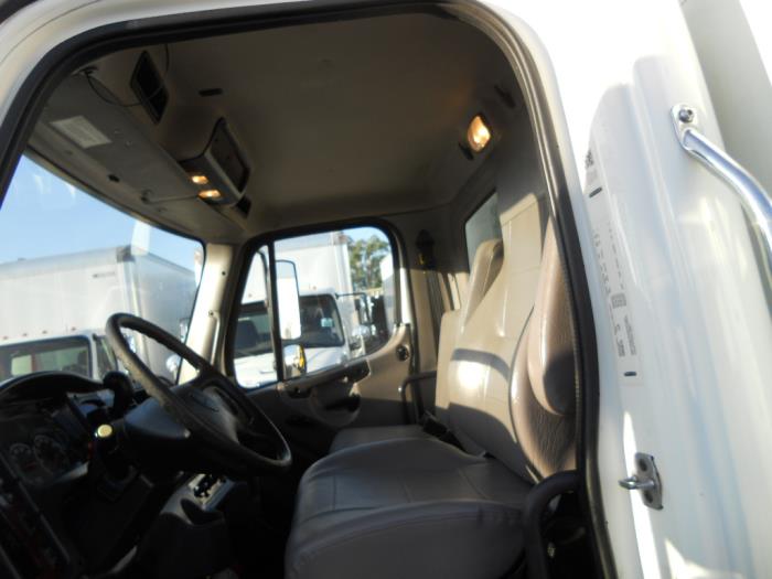 2020 Freightliner Business Class M2 106-5