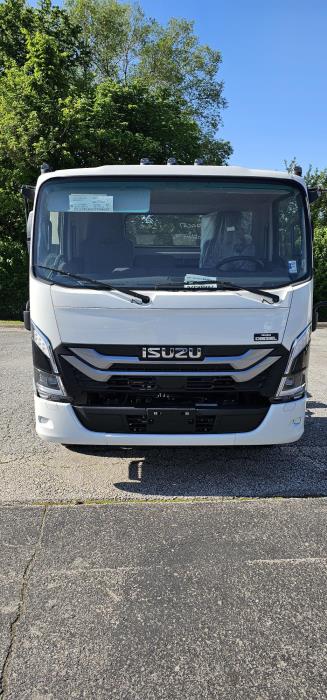 2025 Isuzu NRR-2