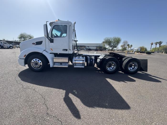 2020 Peterbilt 579-1