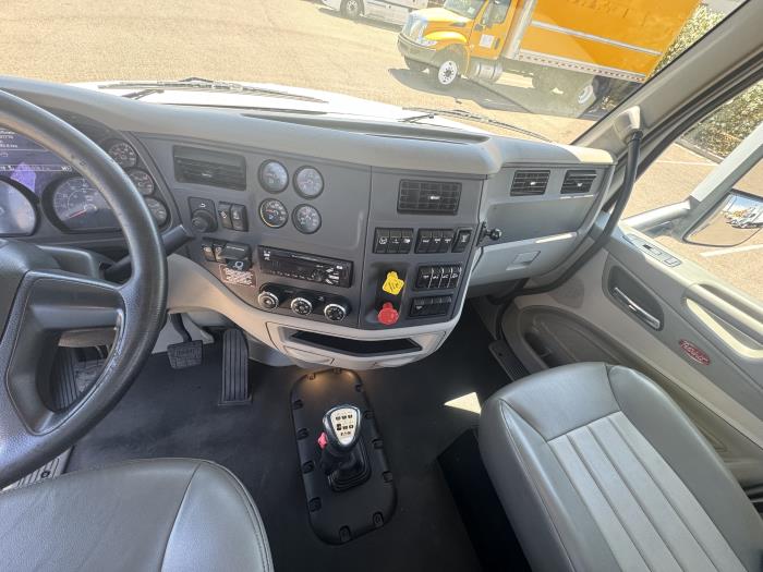 2020 Peterbilt 579-10
