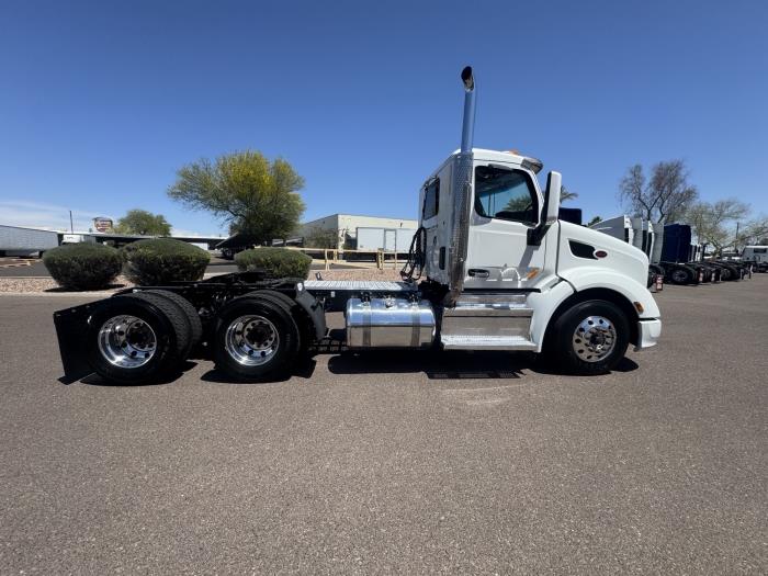 2020 Peterbilt 579-6