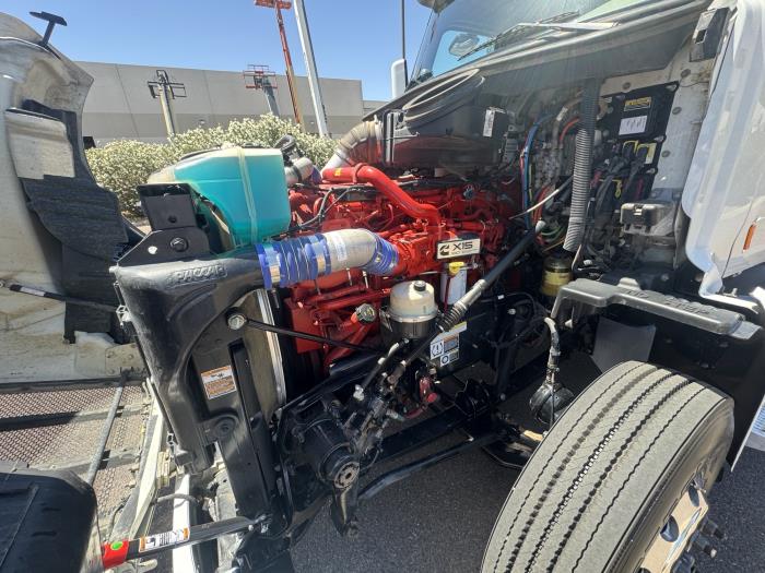 2020 Peterbilt 579-8
