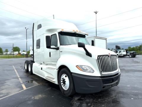2019 International LT625-10