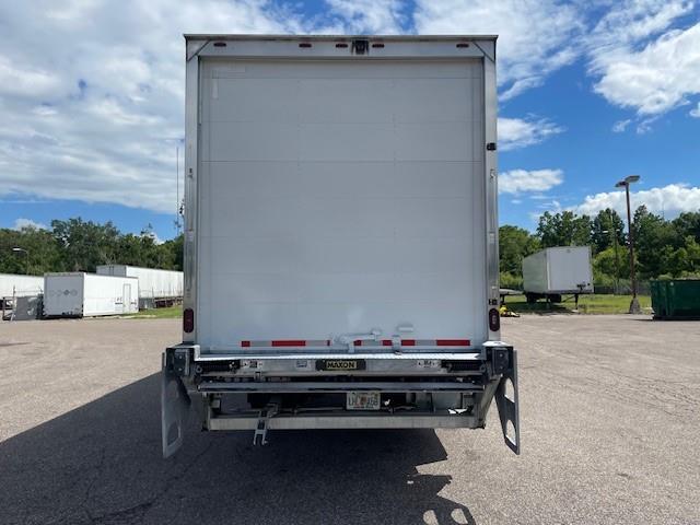 2020 Peterbilt 337-5