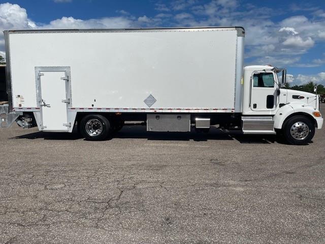 2020 Peterbilt 337-13