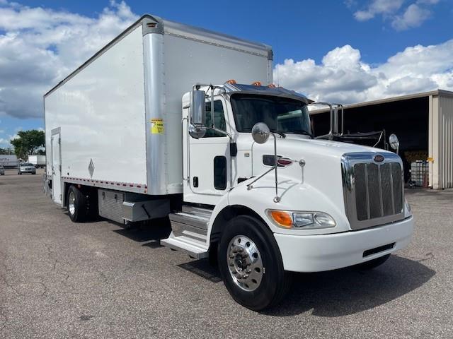 2020 Peterbilt 337-14
