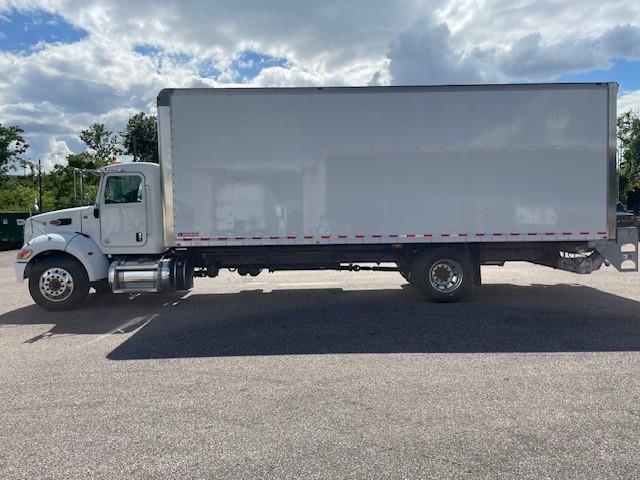 2020 Peterbilt 337-2