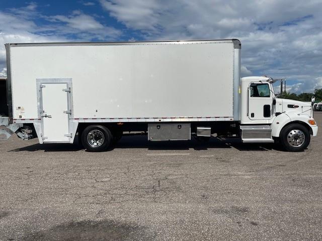 2020 Peterbilt 337-13