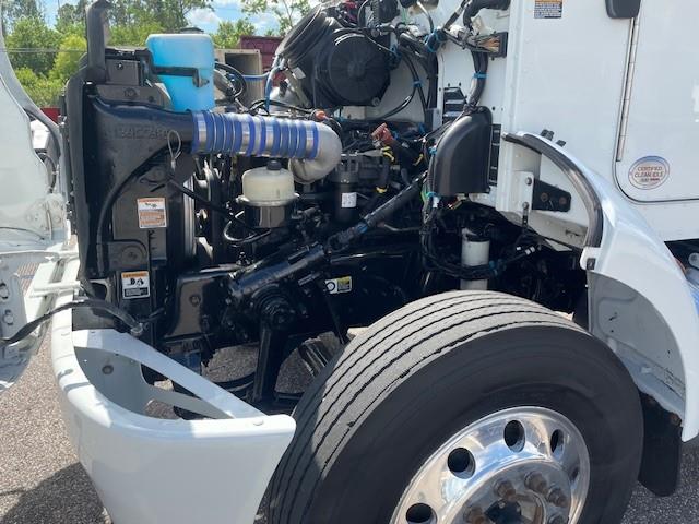 2020 Peterbilt 337-14