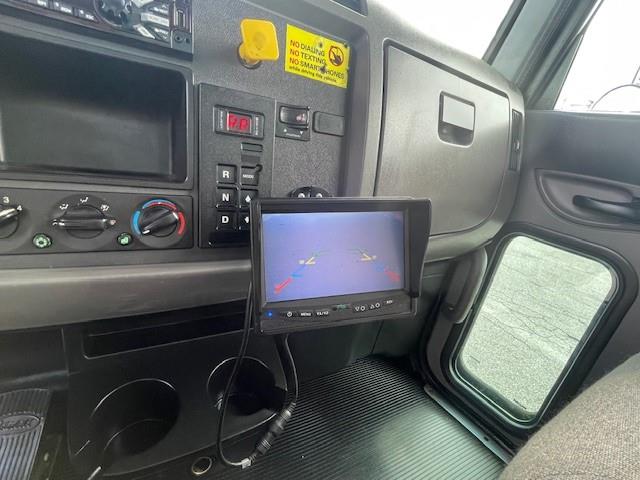 2020 Peterbilt 337-22