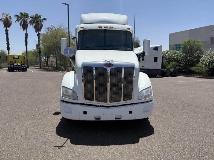2020 Peterbilt 579-8