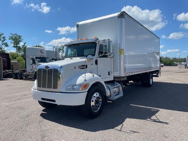 2020 Peterbilt 337-1