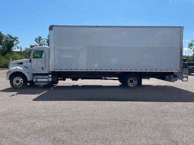 2020 Peterbilt 337-2