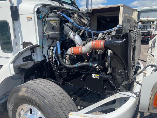 2020 Peterbilt 337-15