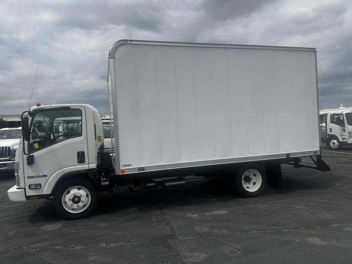 2024 Isuzu NPR-HD-4
