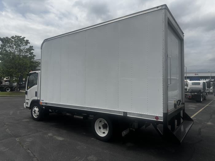 2024 Isuzu NPR-HD-8