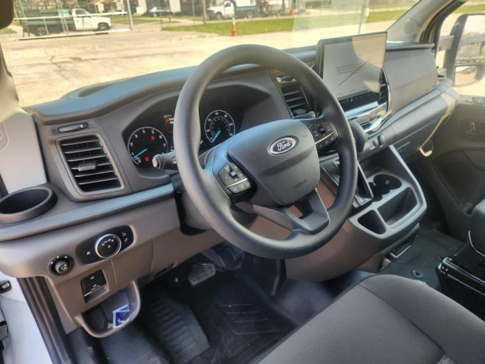 2024 Ford Transit-350-10
