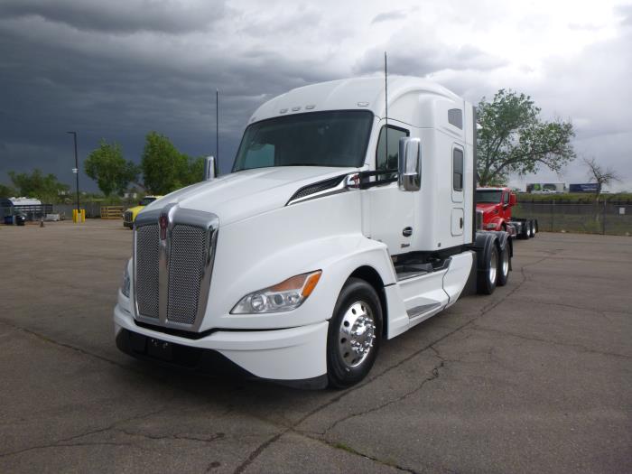 2024 Kenworth T680-1