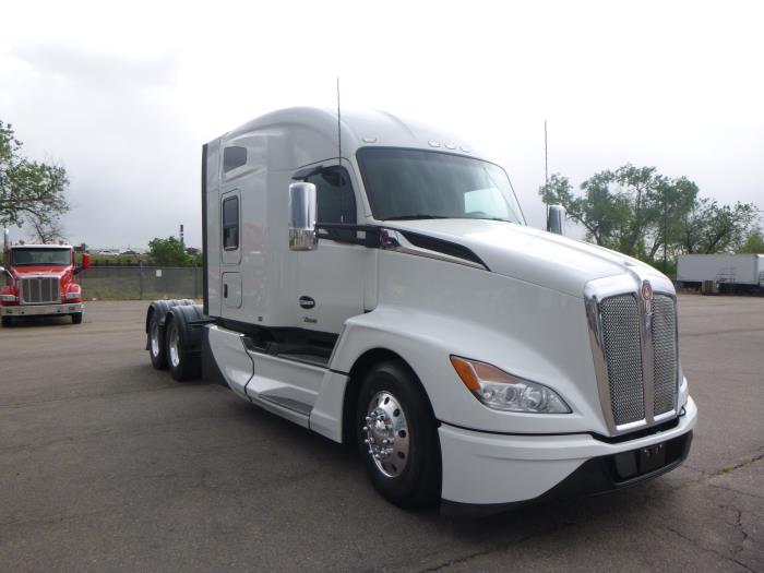 2024 Kenworth T680-2