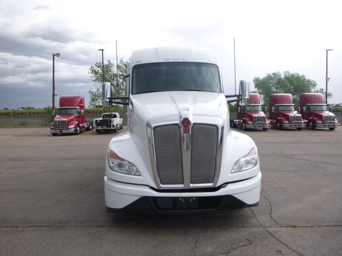 2024 Kenworth T680-3