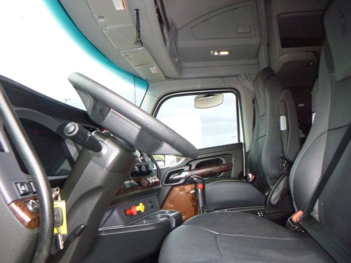 2024 Kenworth T680-12
